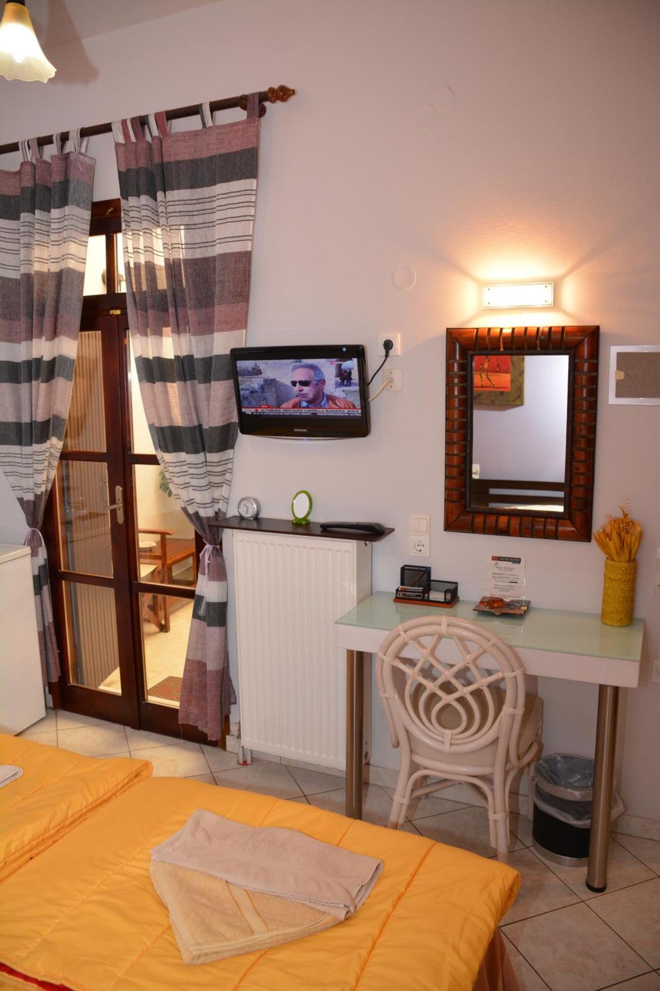 Enetiko Rooms Chania  Luaran gambar